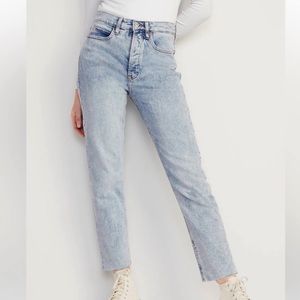 Old Navy Extra High Rise Sky-Hi Straight jean